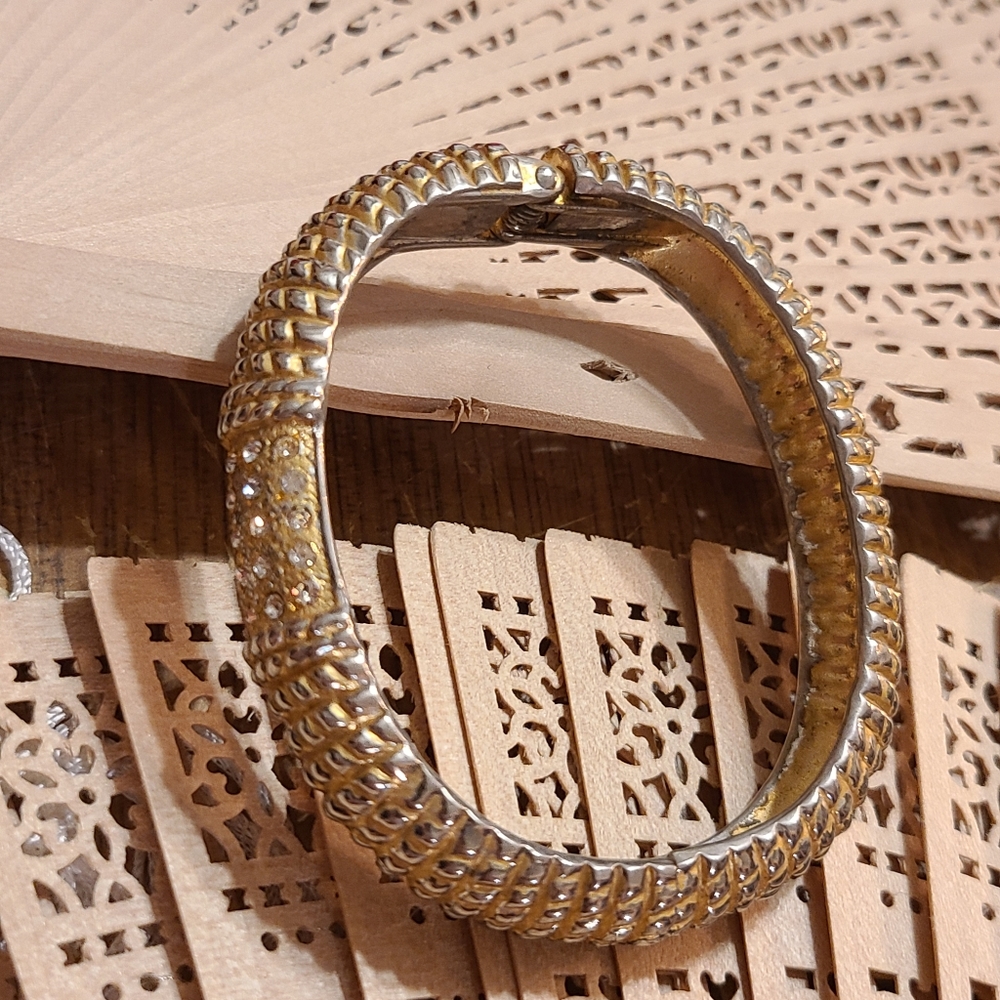 Vintage Bracelet - Picture 8 of 17